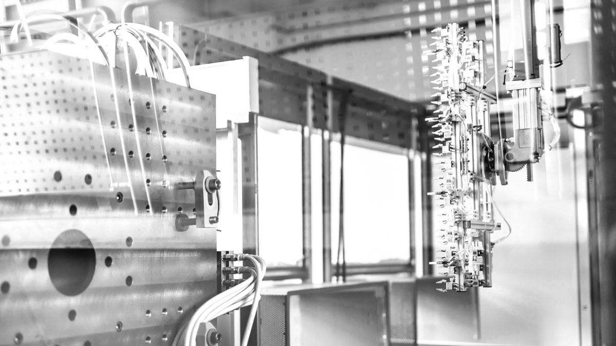 Industrie — Moderne Anlage — Industrielle High Tech Spritzguss M